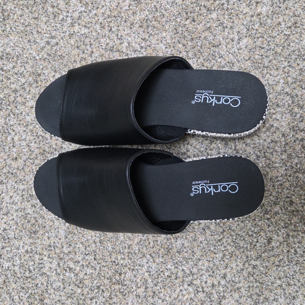 Corkys Wedge, Size 9 - Picture 8 of 11